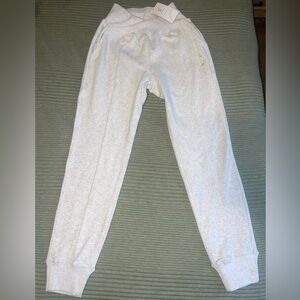 BNWT Popflex Stunning Sweatpants in size small-color grey